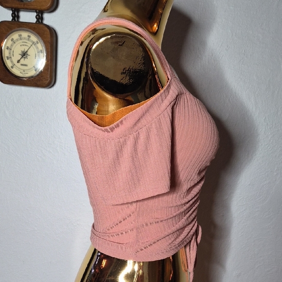 Pink Ruched Off-Shoulder Top - Picture 4 of 5